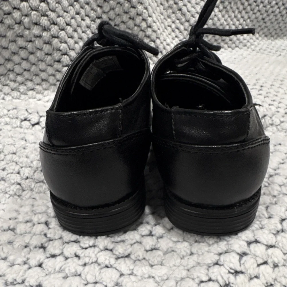 Perry Ellis Portfolio Boys black Faux Leather Square Toe Lace-Up Derby 1